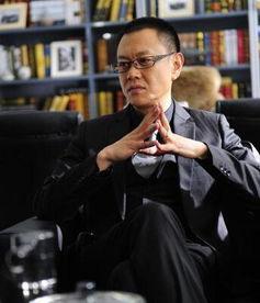 冯嘉怡家庭背景,出身名门，家世显赫的影视明星